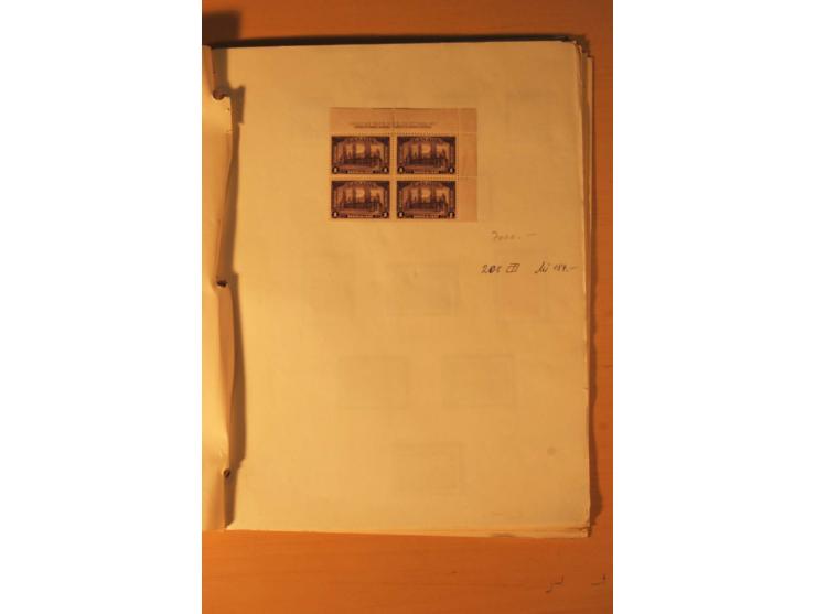 1926/51, überwiegend ungebrauchte Partie mit guten Sätzen, Heftchenblättern etc., dazu 20 Luftpostbriefe