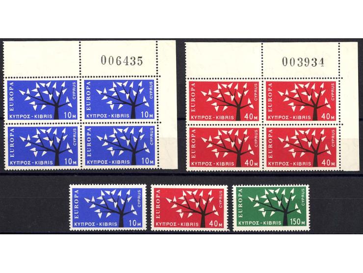 1963, Europa 10-150 M. kpl., Einzelsatz und 2mal in Rand-4er-Blocks (ein Block 150 M. Bug), postfrisch (Mi.-Nr. 215-17; Mi. 3