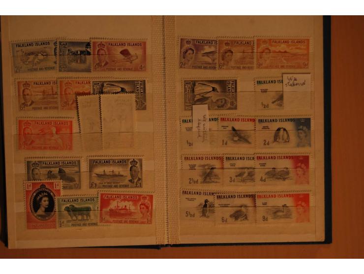 1935/70, postfrische, in den Hauptnummern kpl. Sammlung im kleinen Einsteckbuch (Mi. ca. 1.600,-)