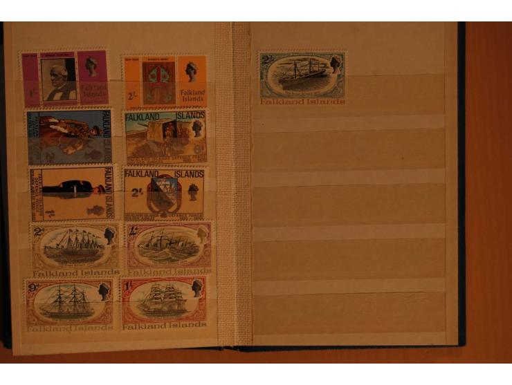 1935/70, postfrische, in den Hauptnummern kpl. Sammlung im kleinen Einsteckbuch (Mi. ca. 1.600,-)