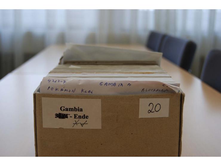 1937/2008, postfrischer und reichhaltiger Bestand mit sehr vielen Blocks und Kleinbogen, große Motivvielfalt