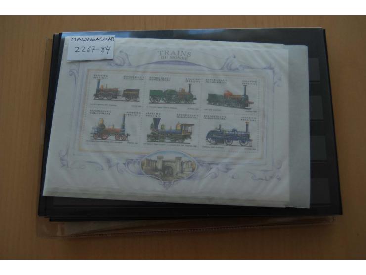 1935/2007, postfrischer Bestand mit Blocks und Kleinbogen, ungezähnten und geschnittenen Ausgaben etc.