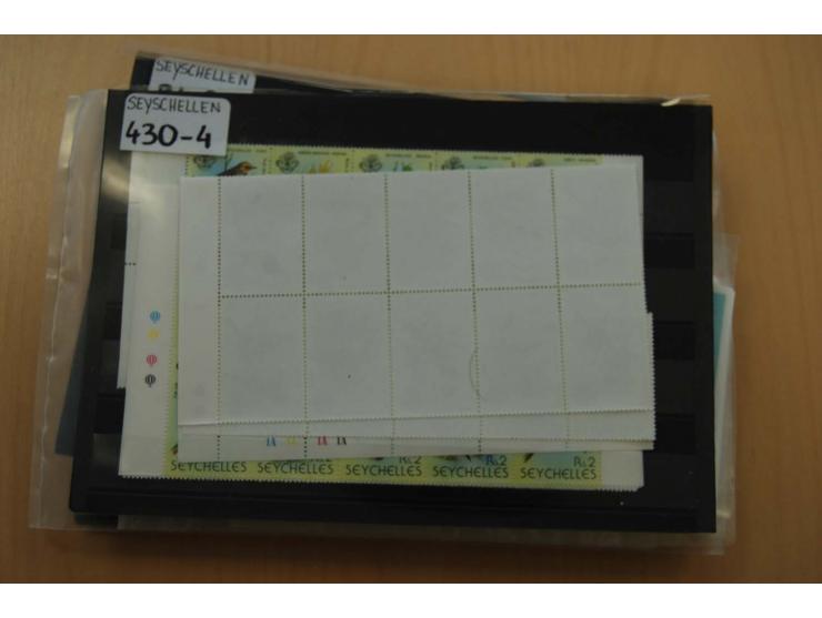 1946/2009, postfrischer Bestand mit Blocks, dazu Äußere Seychellen