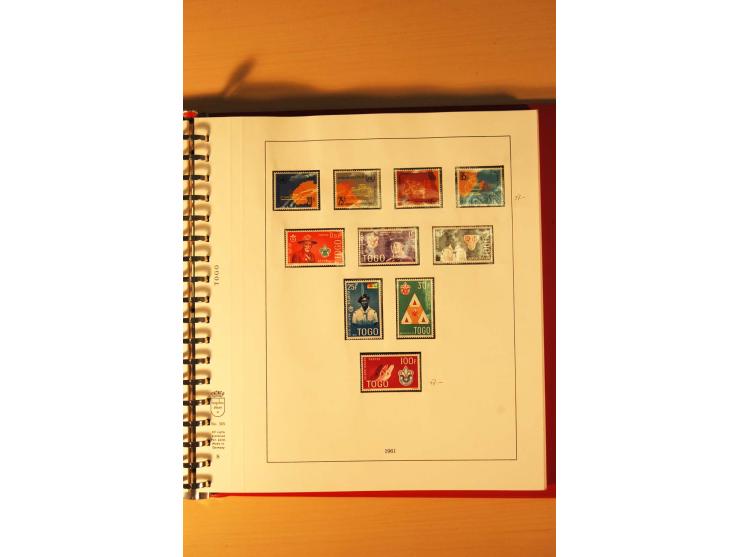 1957/72, postfrische Sammlung mit geschnittenen Parallelausgaben, Geldbriefmarken etc.