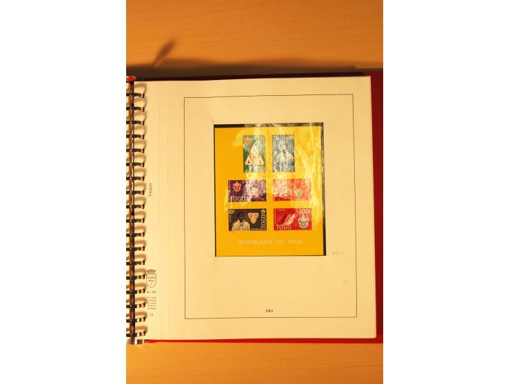 1957/72, postfrische Sammlung mit geschnittenen Parallelausgaben, Geldbriefmarken etc.