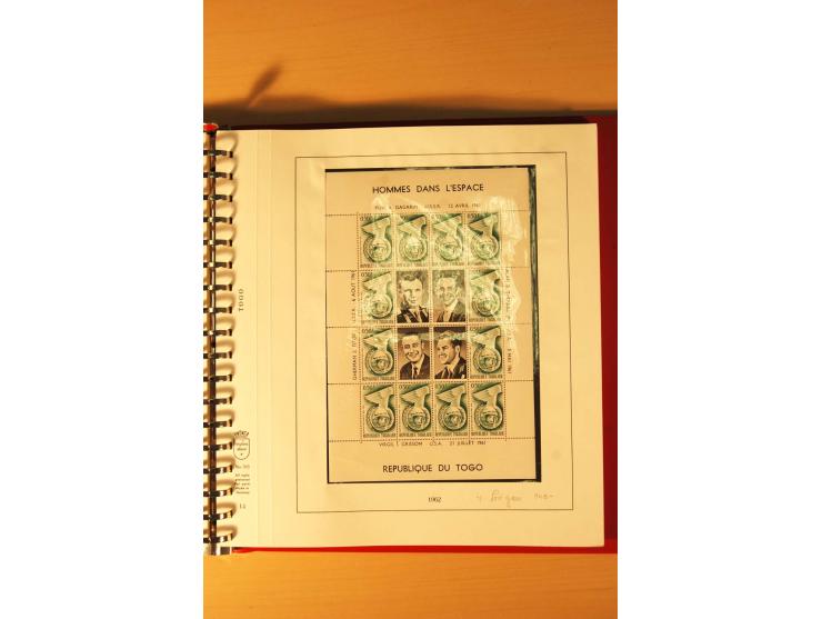 1957/72, postfrische Sammlung mit geschnittenen Parallelausgaben, Geldbriefmarken etc.