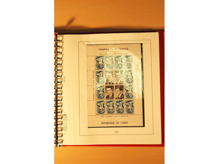 1957/72, postfrische Sammlung mit geschnittenen Parallelausgaben, Geldbriefmarken etc.