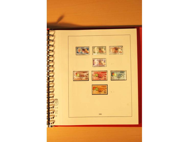 1957/72, postfrische Sammlung mit geschnittenen Parallelausgaben, Geldbriefmarken etc.