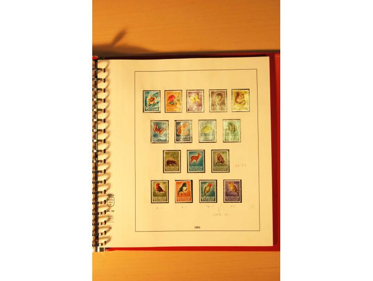 1957/72, postfrische Sammlung mit geschnittenen Parallelausgaben, Geldbriefmarken etc.