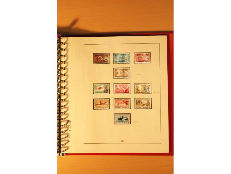 1957/72, postfrische Sammlung mit geschnittenen Parallelausgaben, Geldbriefmarken etc.