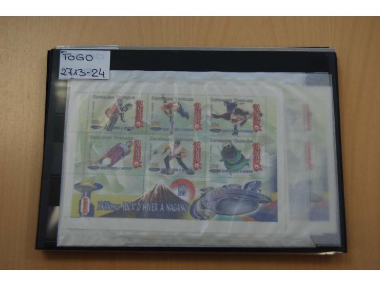 1990/2008, postfrischer umfangreicher Bestand mit Blocks und Kleinbogen, geschnittenen Ausgaben, Epreuves de Luxe, Goldmarken