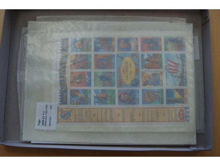 1990/2008, postfrischer umfangreicher Bestand mit Blocks und Kleinbogen, geschnittenen Ausgaben, Epreuves de Luxe, Goldmarken