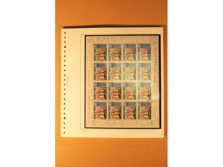 1952/2007, postfrische, etwas gestempelte Sammlung, dabei Lokalausgabe 1946 1P im kpl. Bogen, Briefe ab 1934, Zwischenstegpaa