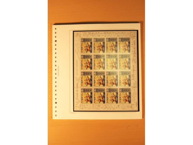 1952/2007, postfrische, etwas gestempelte Sammlung, dabei Lokalausgabe 1946 1P im kpl. Bogen, Briefe ab 1934, Zwischenstegpaa
