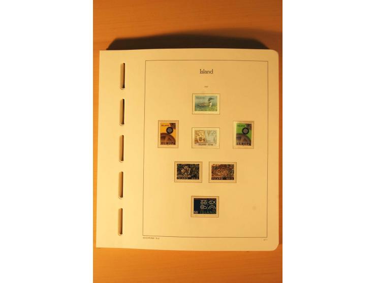 1876/1998, postfrische, ungebrauchte und gestempelte Sammlung mit guten Ausgaben im Leuchtturm-Album