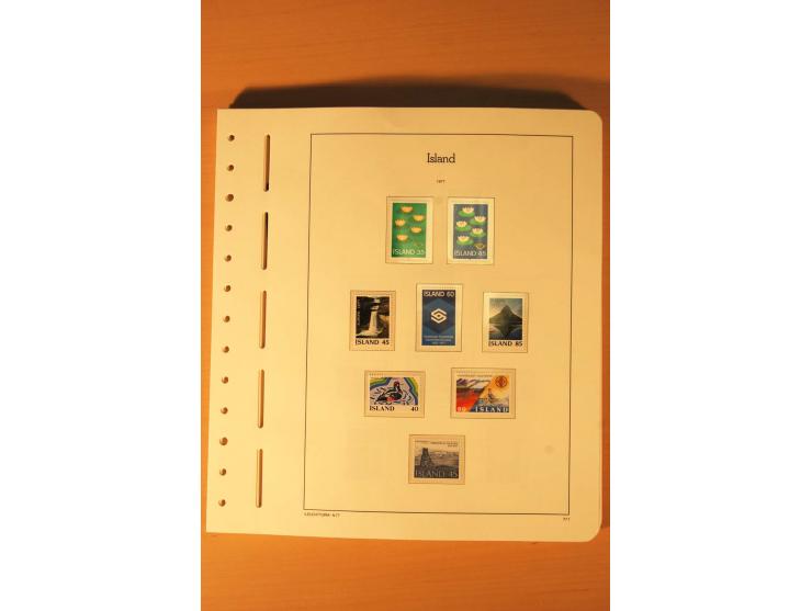 1876/1998, postfrische, ungebrauchte und gestempelte Sammlung mit guten Ausgaben im Leuchtturm-Album