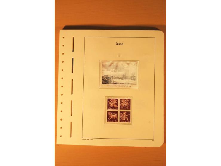 1876/1998, postfrische, ungebrauchte und gestempelte Sammlung mit guten Ausgaben im Leuchtturm-Album