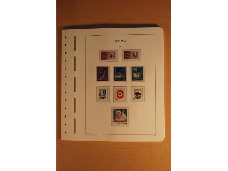 1918/2000, ungebrauchte und postfrische Sammlung, in den Hauptnummern augenscheinlich weit überkomplett mit vielen ungezähnte