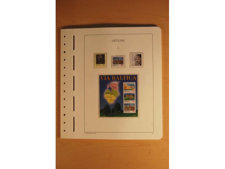 1918/2000, ungebrauchte und postfrische Sammlung, in den Hauptnummern augenscheinlich weit überkomplett mit vielen ungezähnte