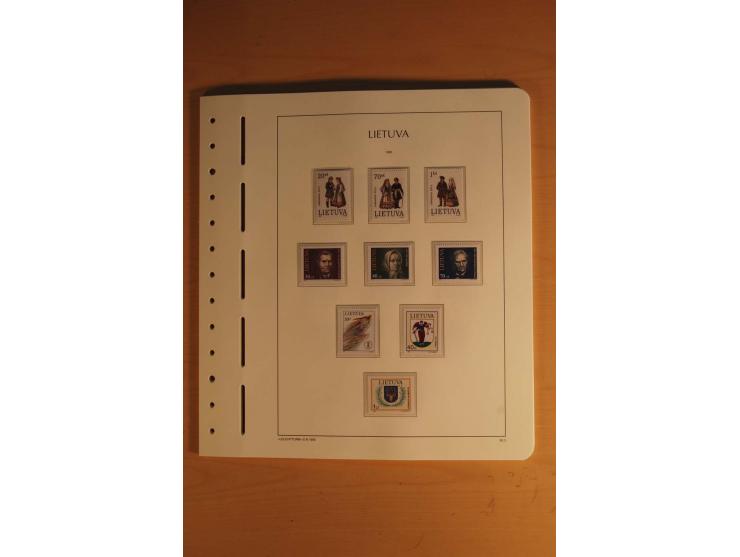 1918/2000, ungebrauchte und postfrische Sammlung, in den Hauptnummern augenscheinlich weit überkomplett mit vielen ungezähnte