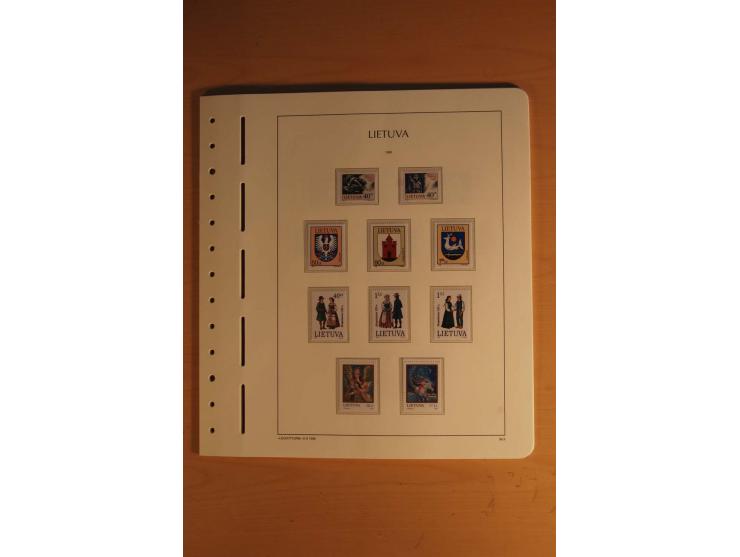 1918/2000, ungebrauchte und postfrische Sammlung, in den Hauptnummern augenscheinlich weit überkomplett mit vielen ungezähnte