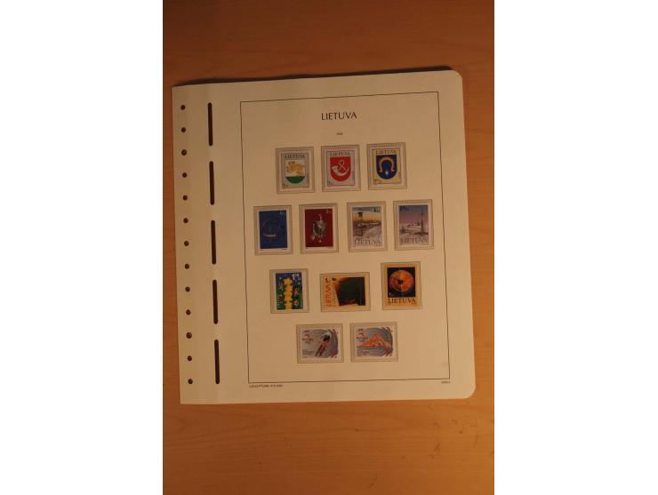 1918/2000, ungebrauchte und postfrische Sammlung, in den Hauptnummern augenscheinlich weit überkomplett mit vielen ungezähnte