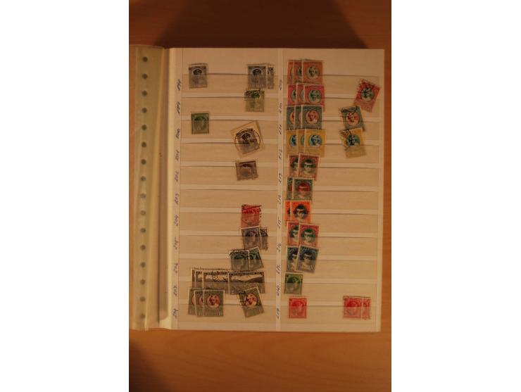 1859/1985, postfrischer, ungebrauchter und gestempelter Bestand mit besseren Ausgaben im Lagerbuch