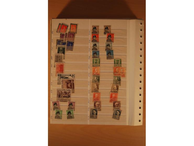 1859/1985, postfrischer, ungebrauchter und gestempelter Bestand mit besseren Ausgaben im Lagerbuch