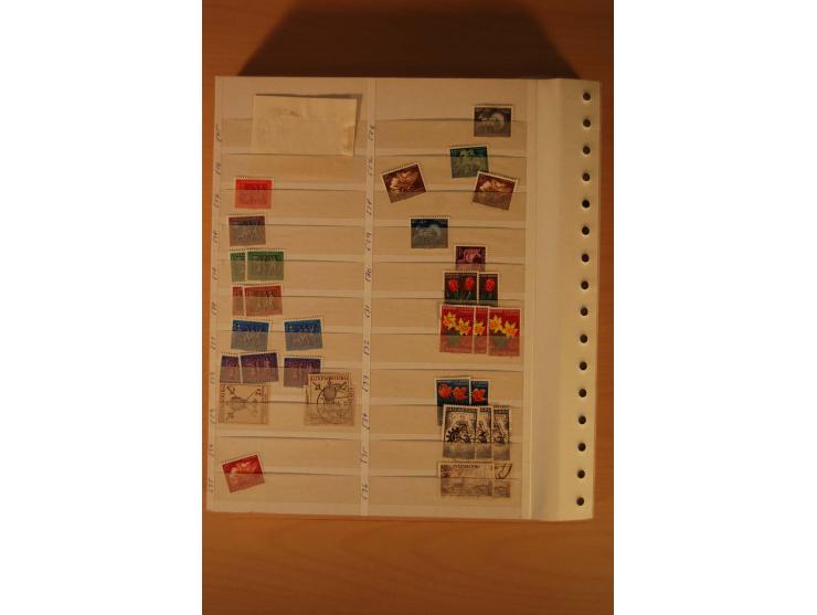 1859/1985, postfrischer, ungebrauchter und gestempelter Bestand mit besseren Ausgaben im Lagerbuch