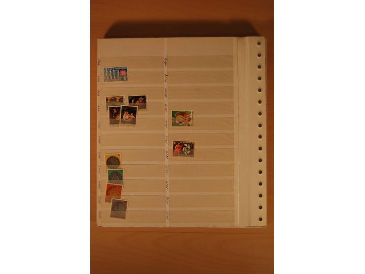 1859/1985, postfrischer, ungebrauchter und gestempelter Bestand mit besseren Ausgaben im Lagerbuch