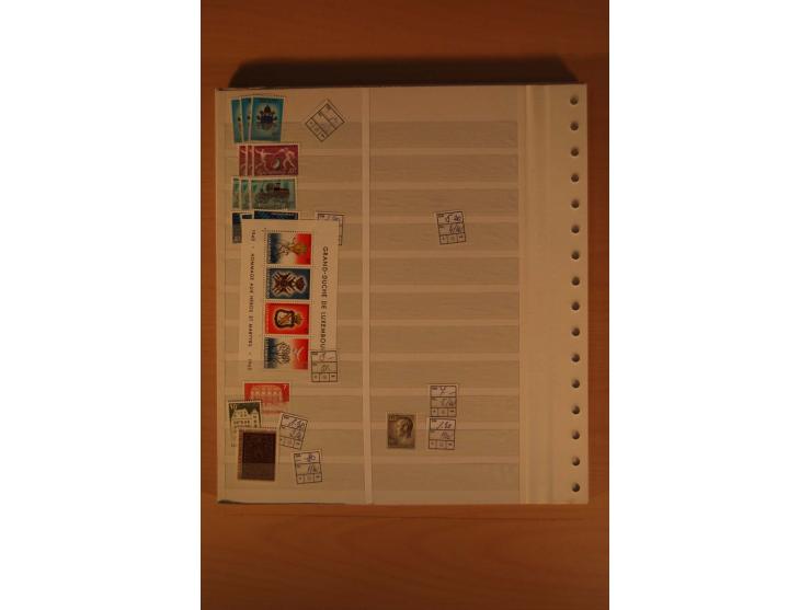 1859/1985, postfrischer, ungebrauchter und gestempelter Bestand mit besseren Ausgaben im Lagerbuch