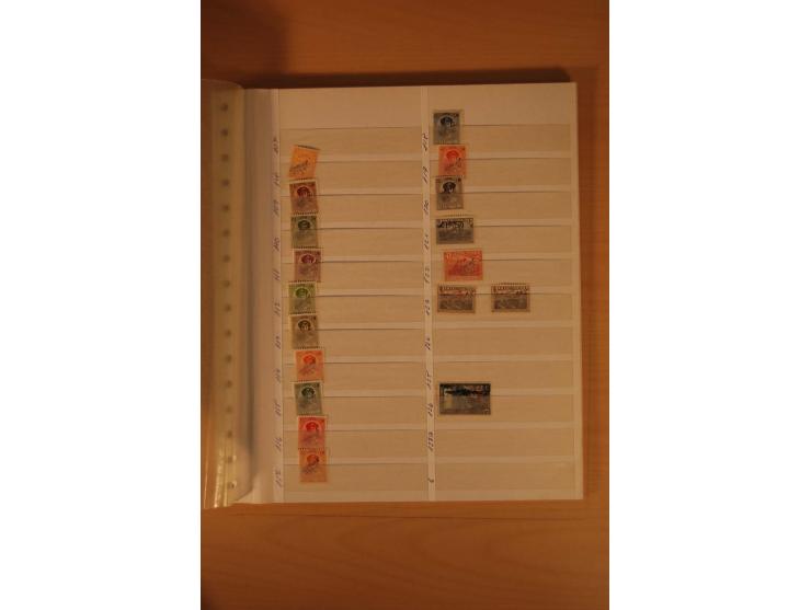 1859/1985, postfrischer, ungebrauchter und gestempelter Bestand mit besseren Ausgaben im Lagerbuch