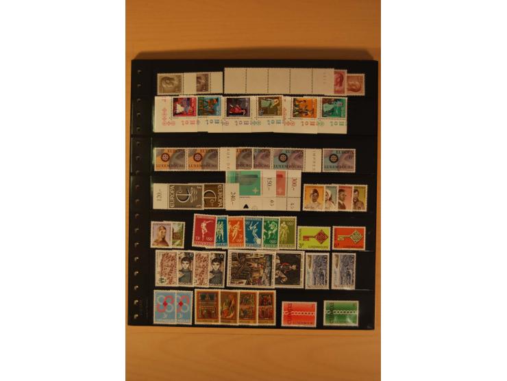 1871/2001 (ca.), postfrische und gestempelte Zusammenstellung, meist ab ca. 1960 mit gestempeltem Kleinbogen Mi.-Nr. 121I, ei