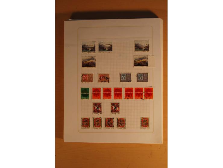 1855/1999, gestempelte Sammlung mit Doubletten auf selbstgestalteten Blättern in 2 Alben
