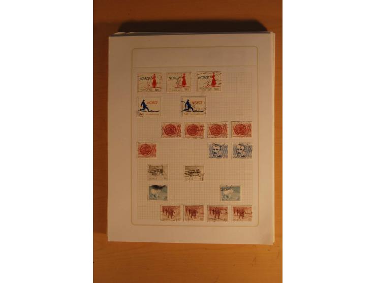 1855/1999, gestempelte Sammlung mit Doubletten auf selbstgestalteten Blättern in 2 Alben