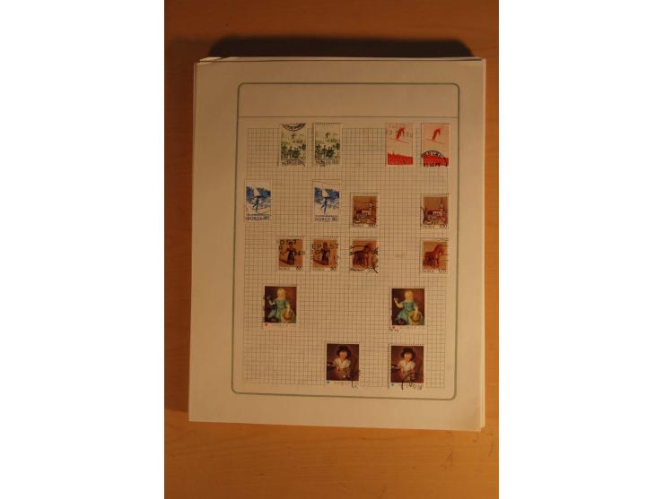 1855/1999, gestempelte Sammlung mit Doubletten auf selbstgestalteten Blättern in 2 Alben
