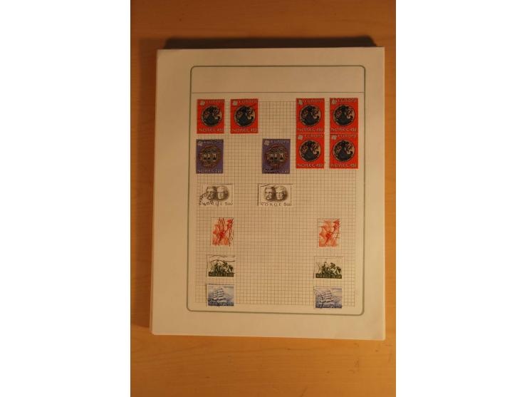 1855/1999, gestempelte Sammlung mit Doubletten auf selbstgestalteten Blättern in 2 Alben