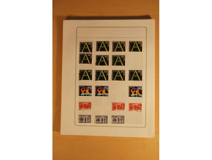 1855/1999, gestempelte Sammlung mit Doubletten auf selbstgestalteten Blättern in 2 Alben