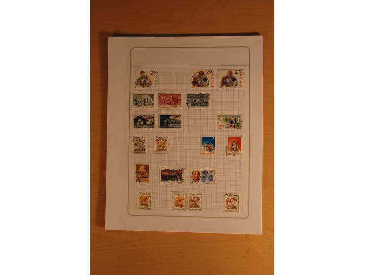 1855/1999, gestempelte Sammlung mit Doubletten auf selbstgestalteten Blättern in 2 Alben