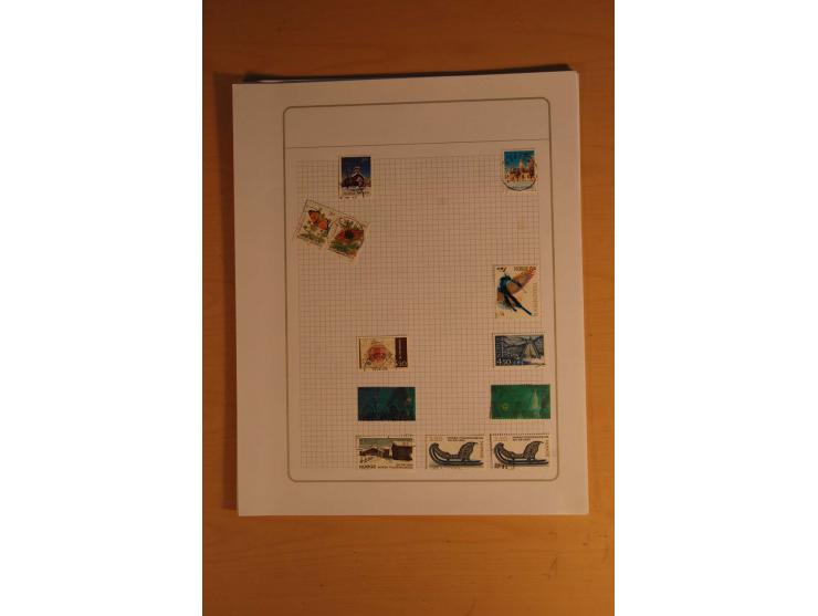 1855/1999, gestempelte Sammlung mit Doubletten auf selbstgestalteten Blättern in 2 Alben