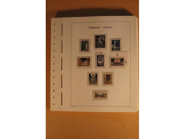 1850/2003, postfrische, ungebrauchte und gestempelte Sammlung mit WIPA-Block, Dollfuß und Renner-Kleinbogen in 4 Alben