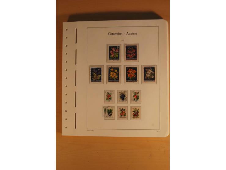 1850/2003, postfrische, ungebrauchte und gestempelte Sammlung mit WIPA-Block, Dollfuß und Renner-Kleinbogen in 4 Alben