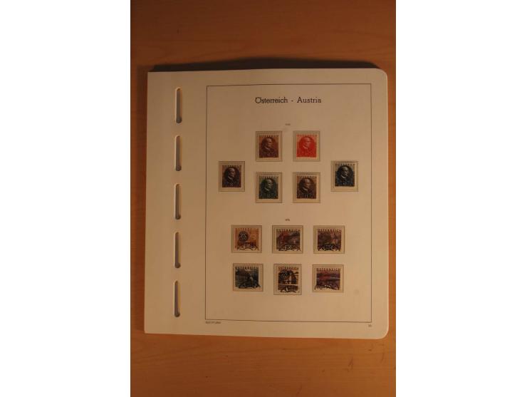 1850/2003, postfrische, ungebrauchte und gestempelte Sammlung mit WIPA-Block, Dollfuß und Renner-Kleinbogen in 4 Alben