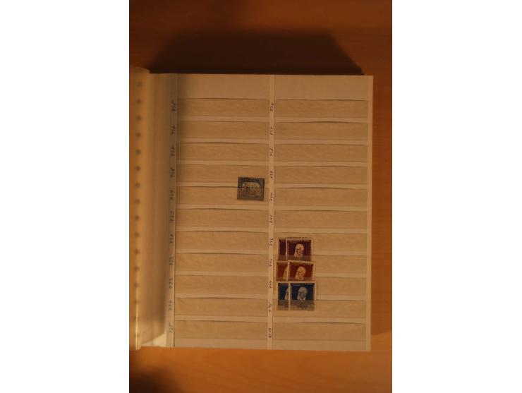 1866/1942, postfrischer, ungebrauchter und gestempelter Bestand mit guten Ausgaben im Lagerbuch, hoher Katalogwert
