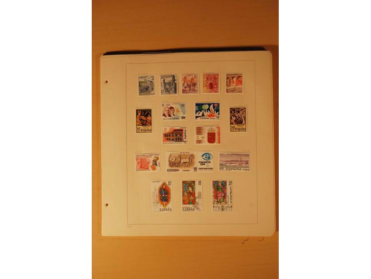 1926/88, ungebrauchte und gestempelte Sammlung, dazu einige andere Länder