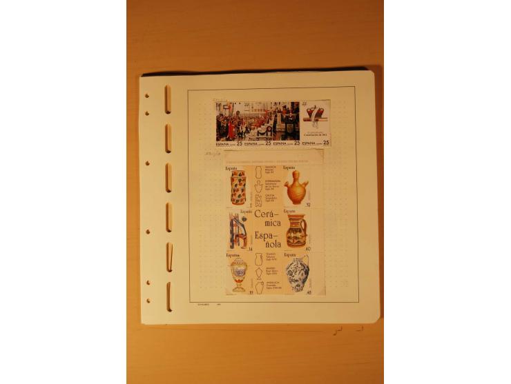 1926/88, ungebrauchte und gestempelte Sammlung, dazu einige andere Länder