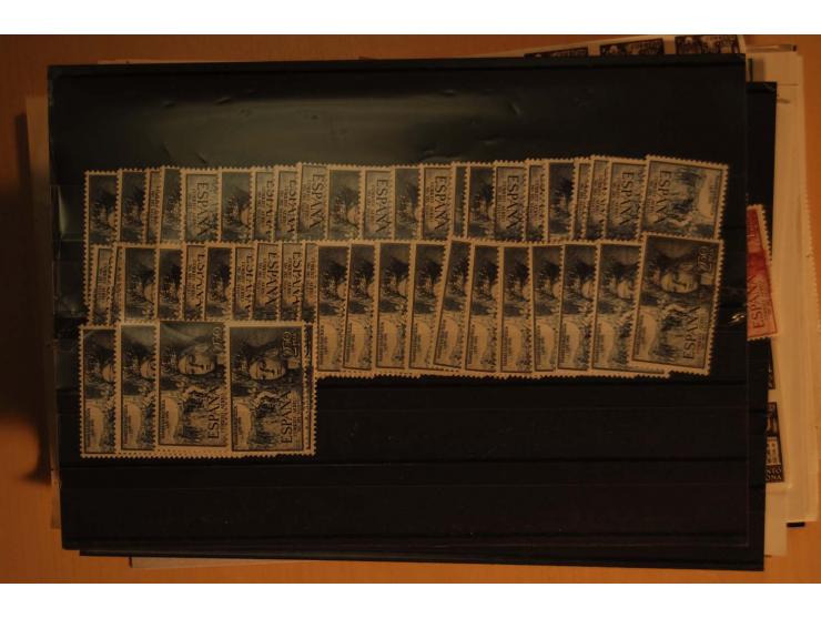 1938/52 (ca.), postfrischer kleiner Lagerbestand, meist gute Ausgaben und Blocks in größeren Mengen zwischen 20 und 100 Stück