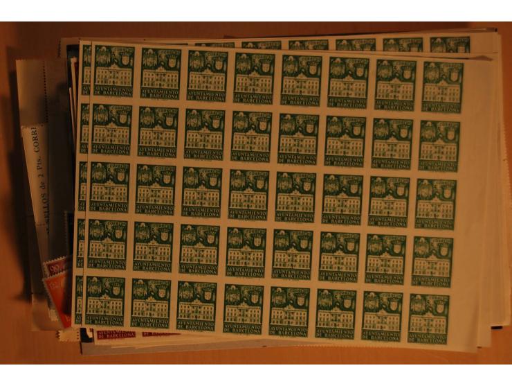 1938/52 (ca.), postfrischer kleiner Lagerbestand, meist gute Ausgaben und Blocks in größeren Mengen zwischen 20 und 100 Stück