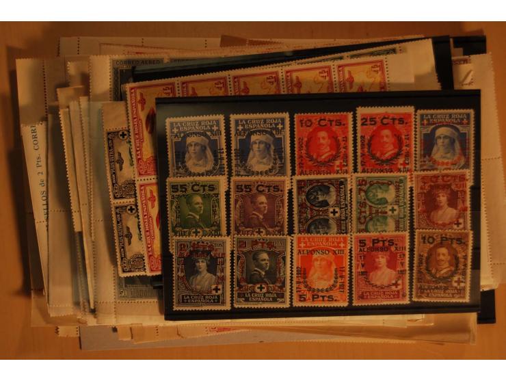 1938/52 (ca.), postfrischer kleiner Lagerbestand, meist gute Ausgaben und Blocks in größeren Mengen zwischen 20 und 100 Stück