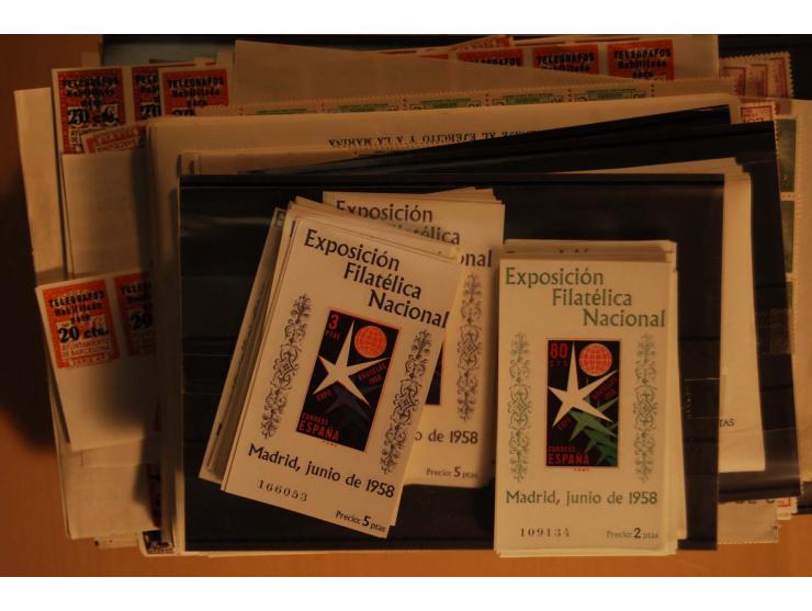 1938/52 (ca.), postfrischer kleiner Lagerbestand, meist gute Ausgaben und Blocks in größeren Mengen zwischen 20 und 100 Stück